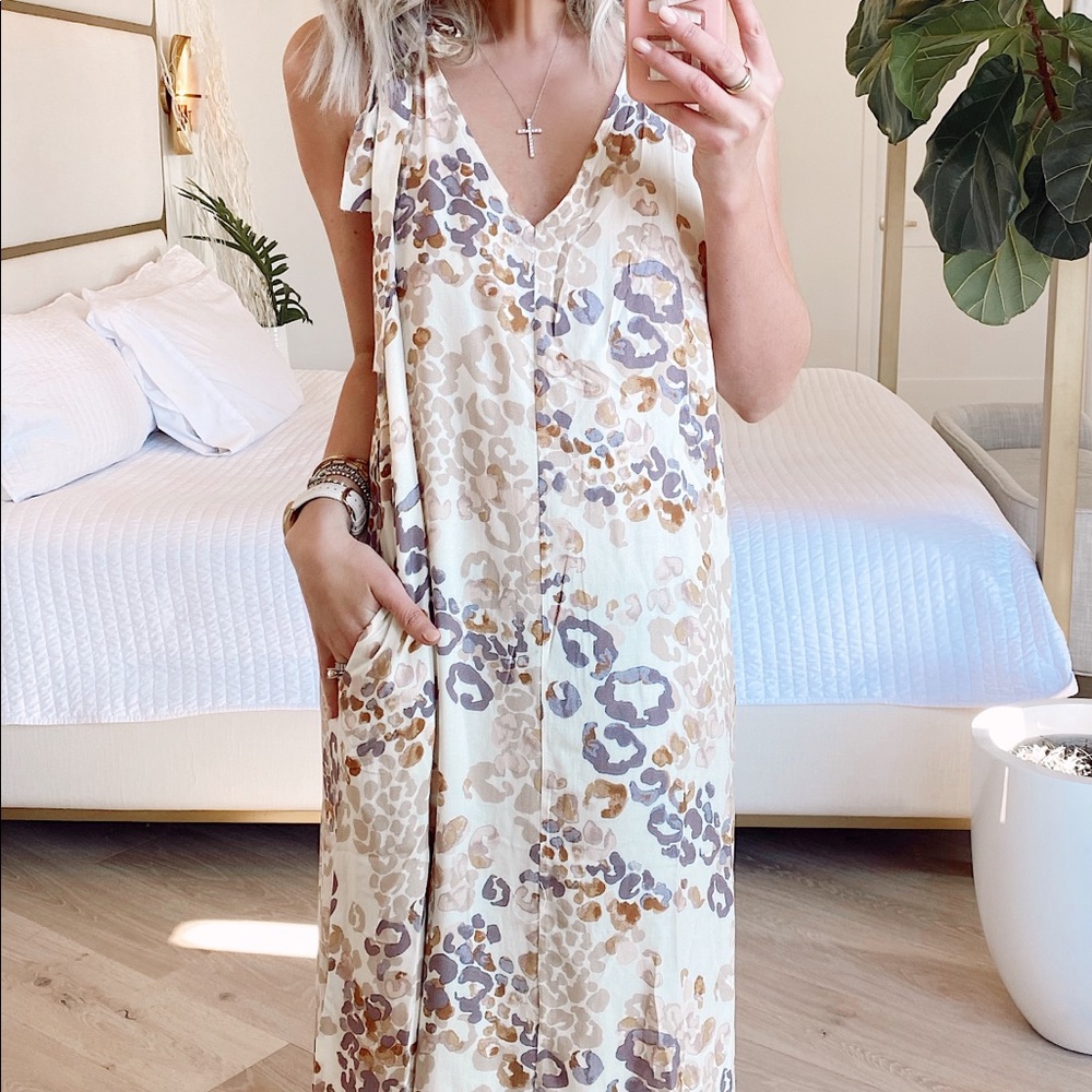 Leopard Print Sleeveless Dress